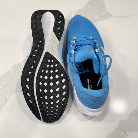 Nike Blue Athletic Sneakers - Picture 3 of 8